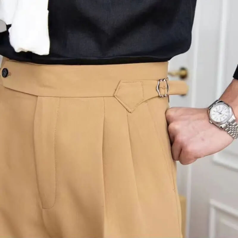 Shorts pour hommes modernes et décontractés à longueur genou