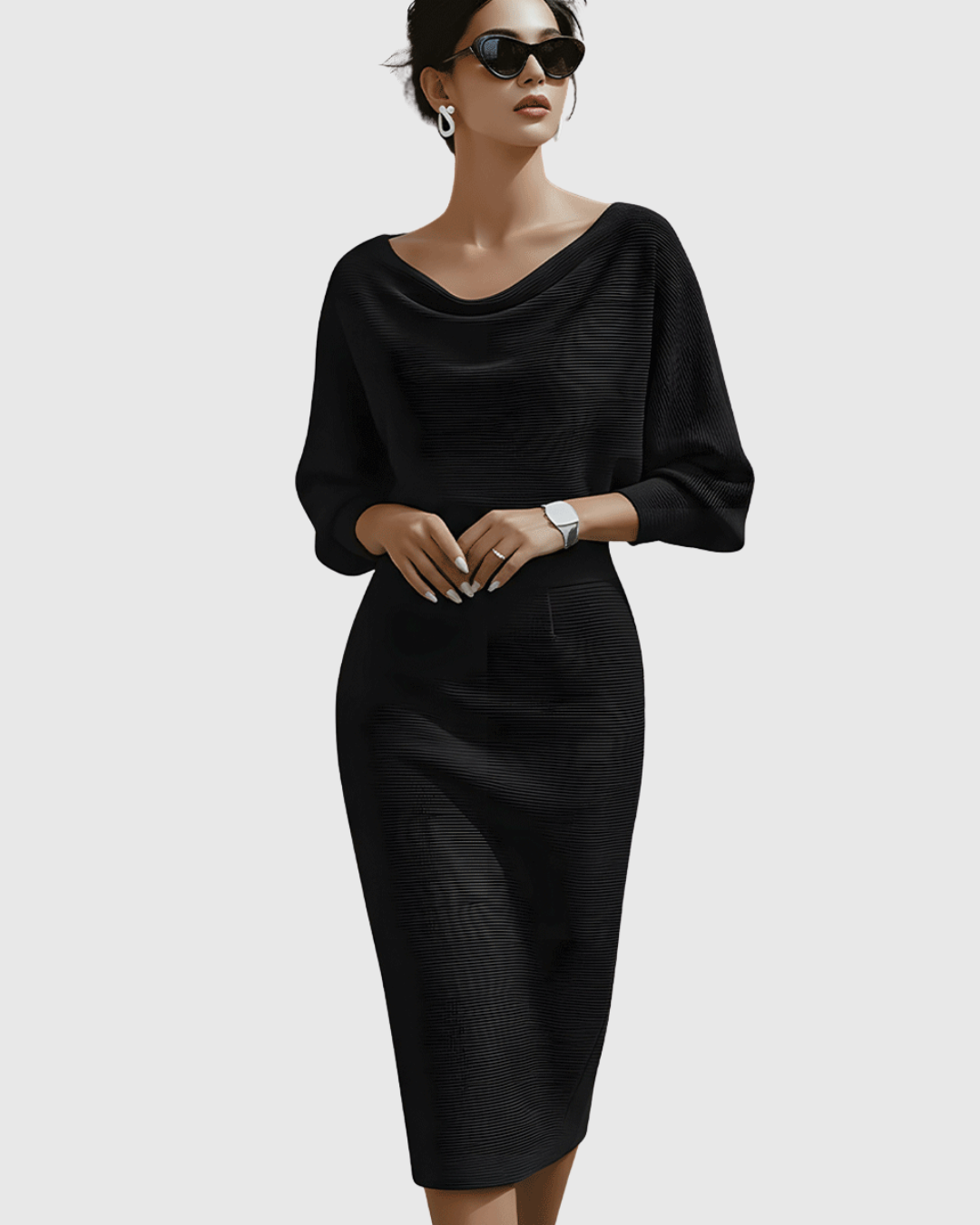 Robe midi blanche drapée avec manches chauve-souris