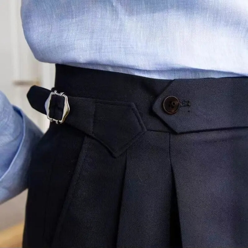 Shorts pour hommes modernes et décontractés à longueur genou