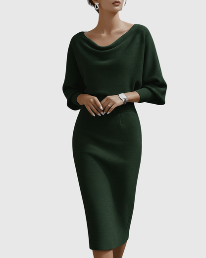 Robe midi blanche drapée avec manches chauve-souris