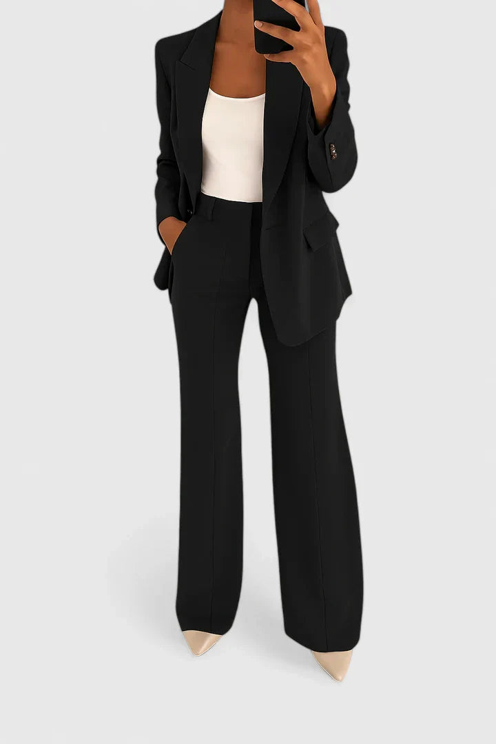 Ensemble élégant de costume deux pièces