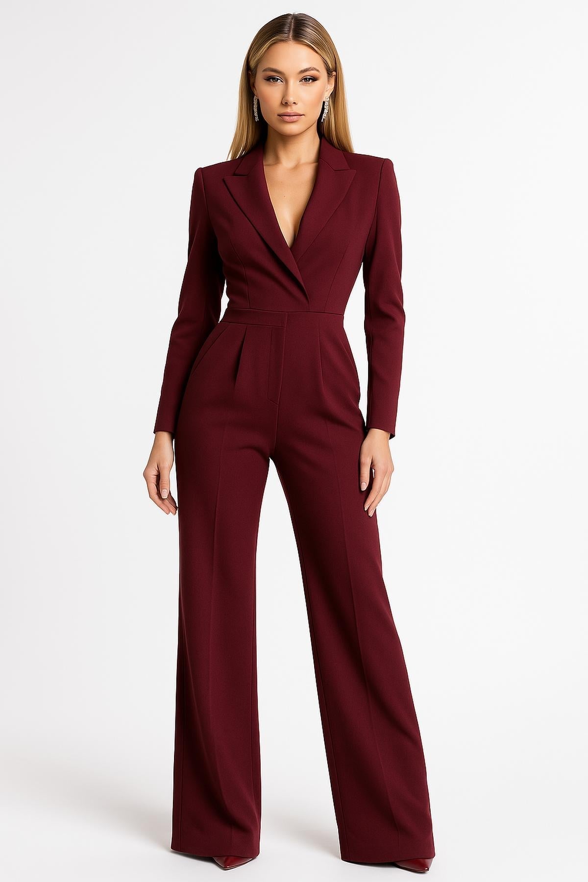 Elegant wrap jumpsuit with long sleeves – the ideal feminine silhouette for the office and evening.
