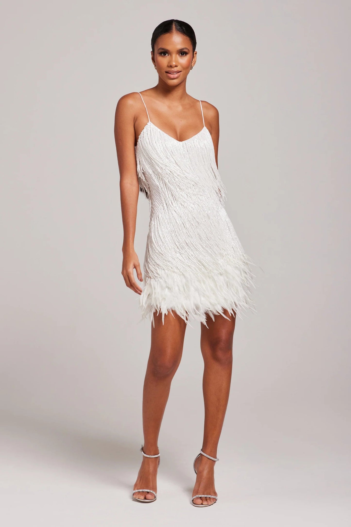 Robe cocktail pour femmes avec franges et plumes
