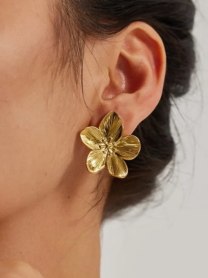 Rianne Gold Flower Petal Earrings