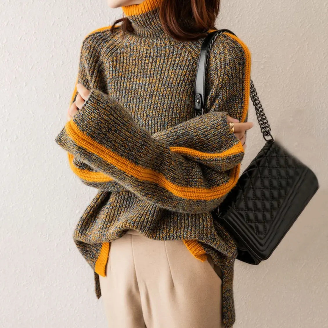 Stylish turtleneck sweater made of high-quality wool