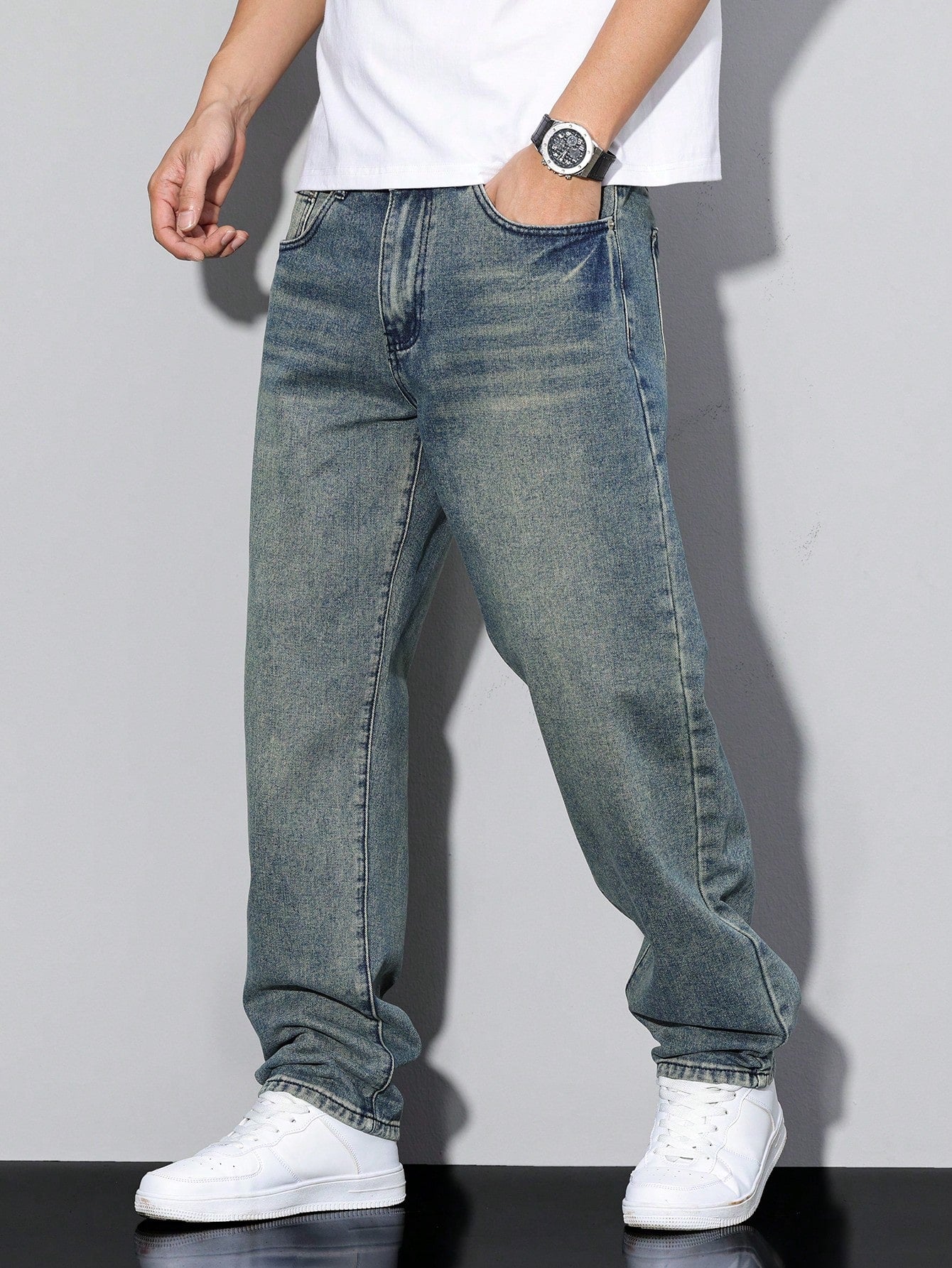 Men's jeans with straight leg regular fit