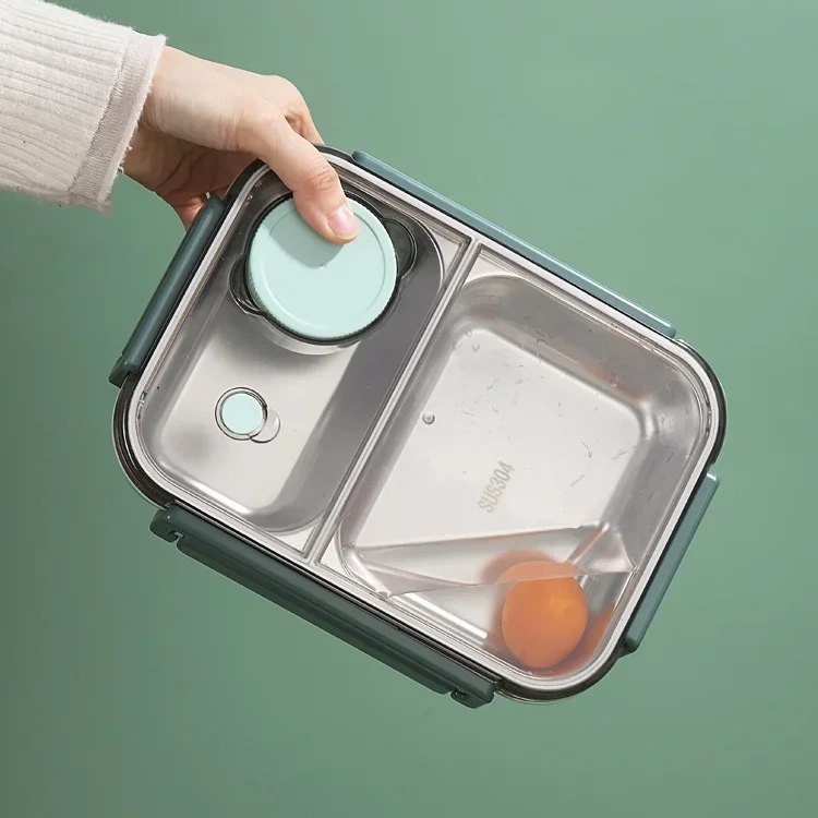 Récipient isolé pour le stockage des aliments