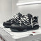 Chaussures de sport géométriques - décontractées et tendance