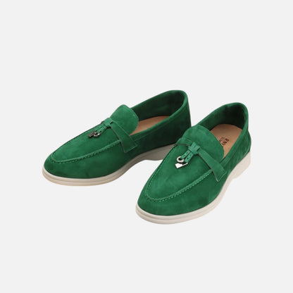 High-quality men's suede loafers – flat sole, casual elegance for winter