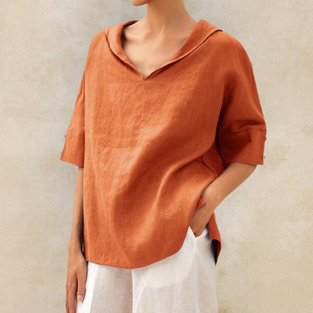 Casual linen shirt with V-neck for women - blouse in relaxed fit for everyday wear