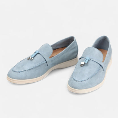 High-quality men's suede loafers – flat sole, casual elegance for winter