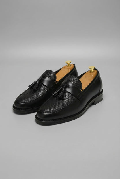 Mocassins classiques tressés pour hommes avec pompons