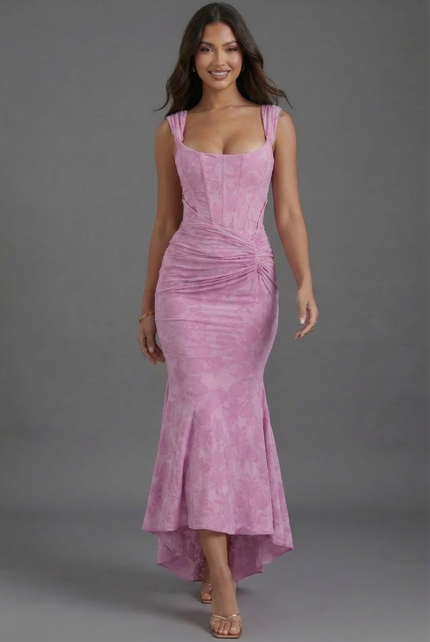 Robe longue corsetée florale avec fronces et ourlet queue de poisson pour invités de mariage