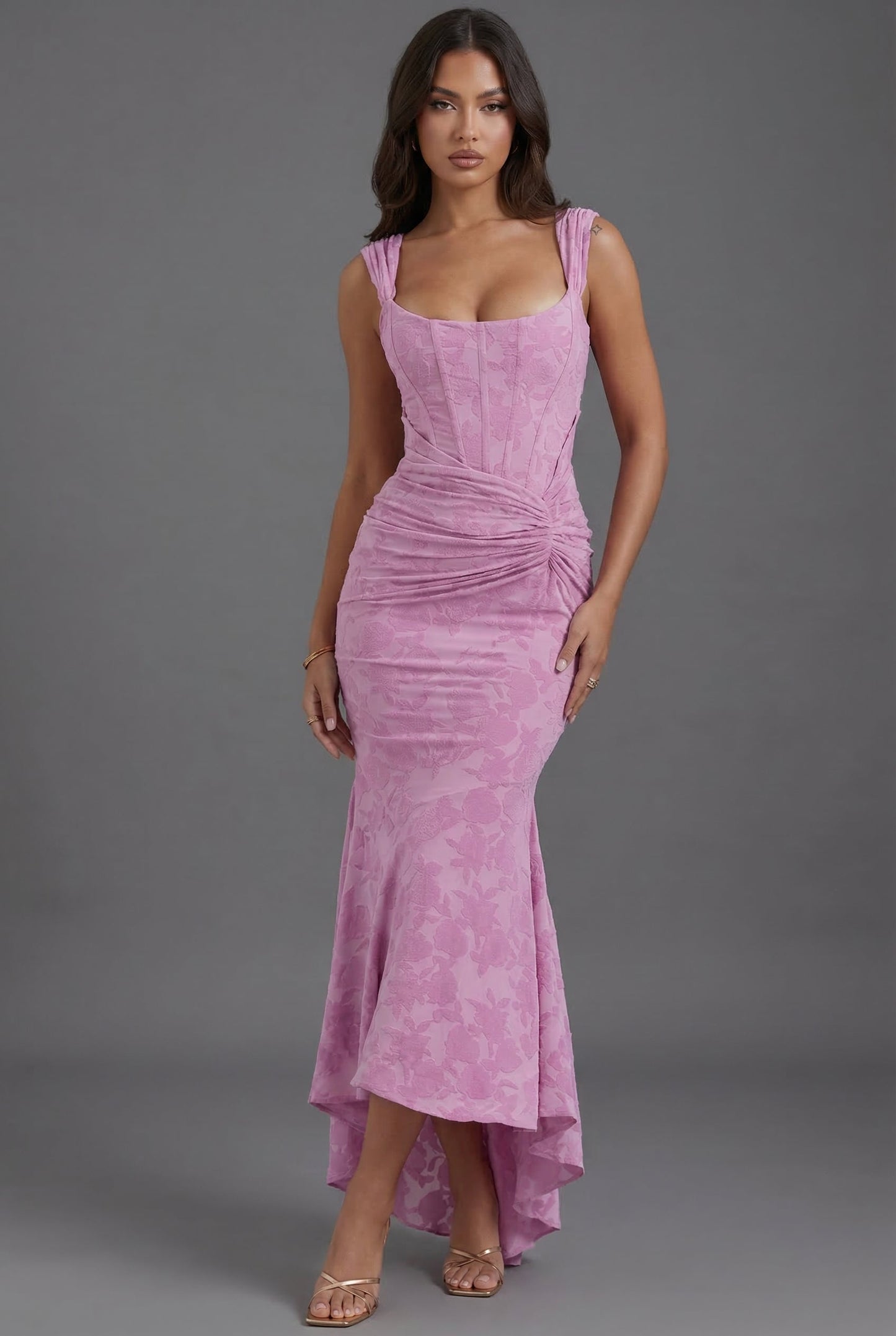 Robe longue corsetée florale avec fronces et ourlet queue de poisson pour invités de mariage