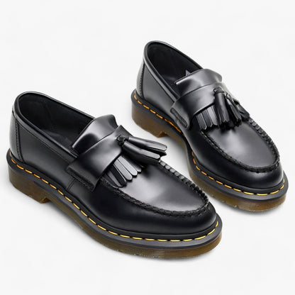 Les mocassins classiques tendance de Liam avec pompons