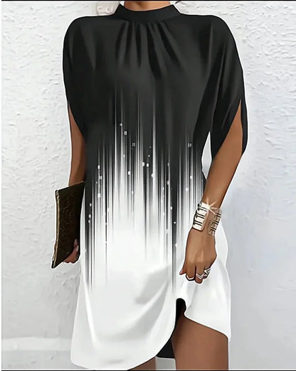 Robe courte à manches chauve-souris, col plissé, en tissu léger. Disponible en plusieurs couleurs pour soirées élégantes.