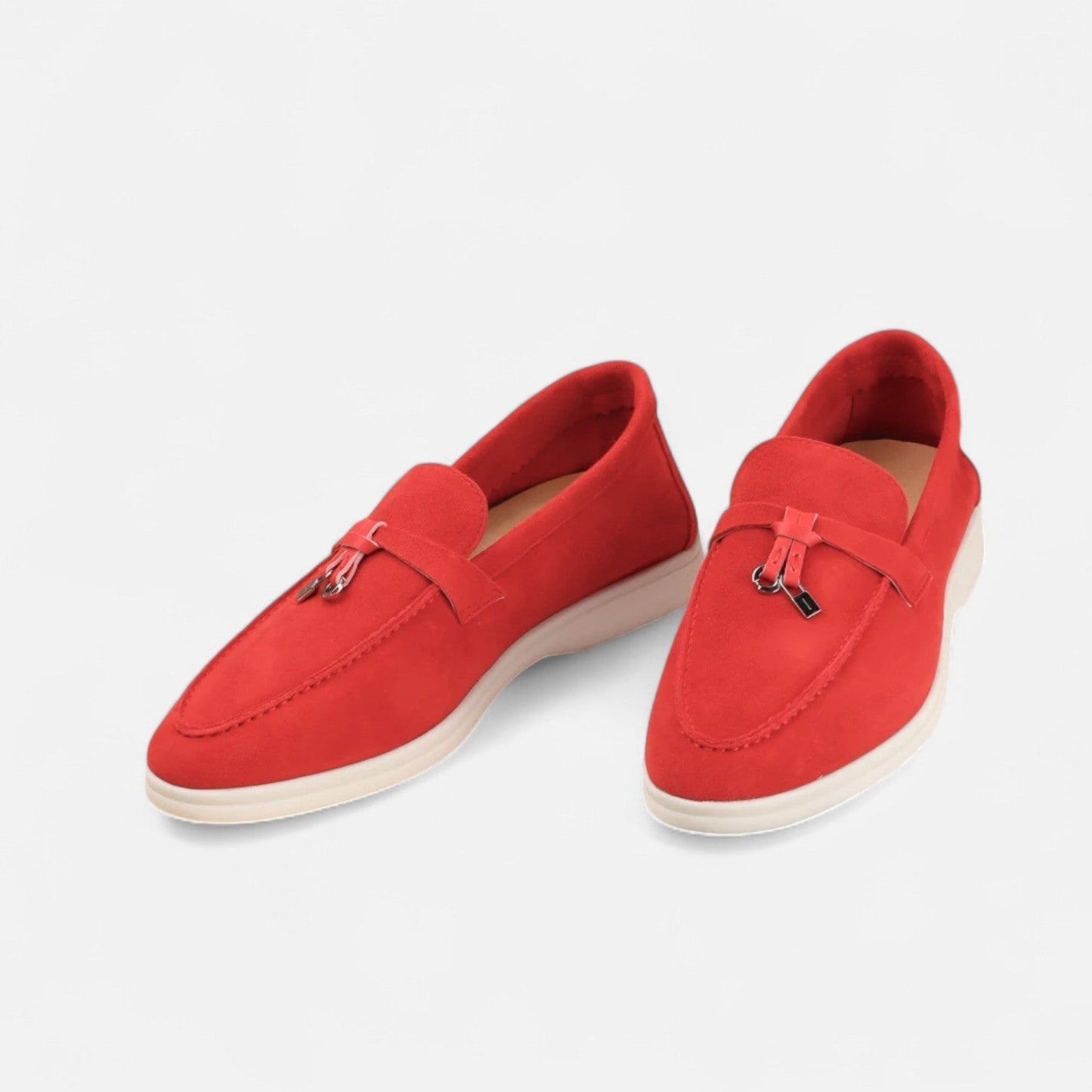 High-quality men's suede loafers – flat sole, casual elegance for winter